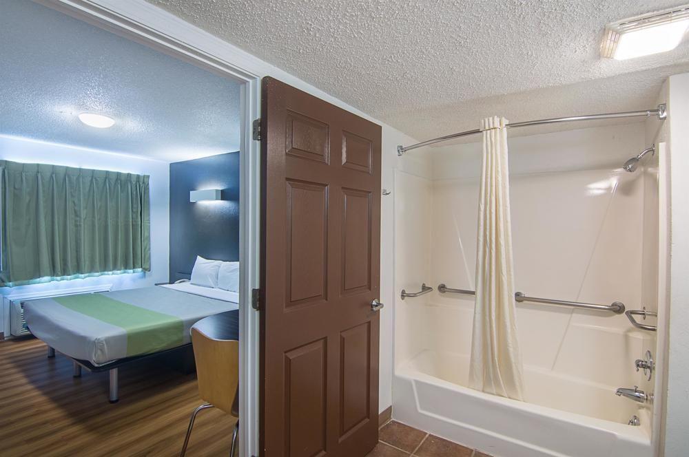 Studio Inn Extended Stay Oklahoma City Airport By Oyo Zewnętrze zdjęcie