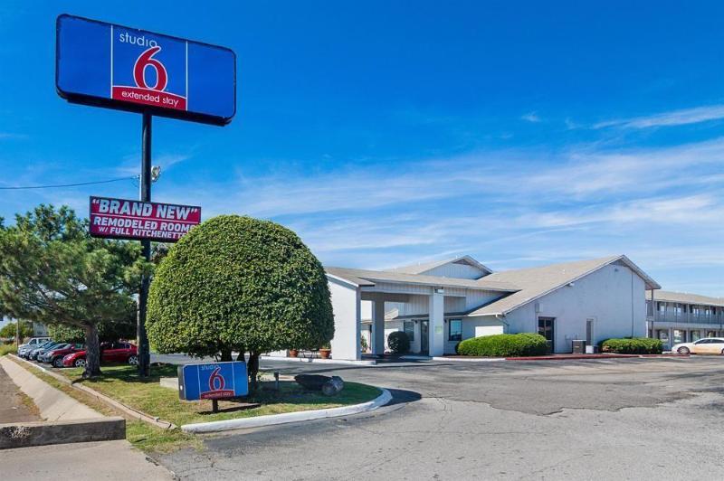 Studio Inn Extended Stay Oklahoma City Airport By Oyo Zewnętrze zdjęcie